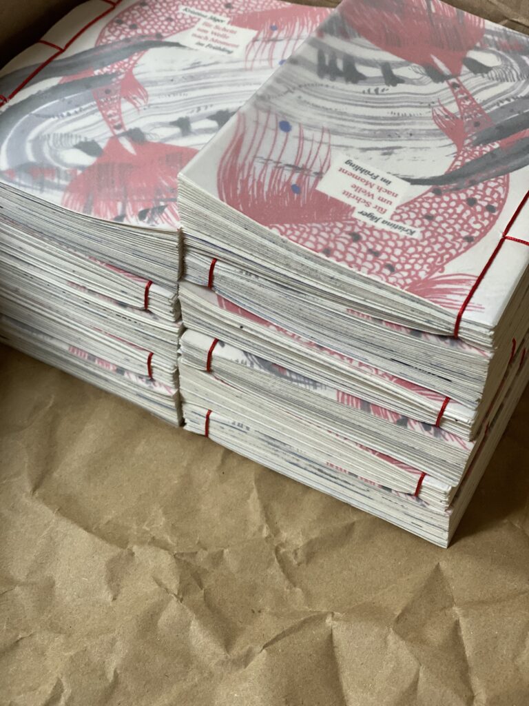 für schritt um welle nach Moment Vorbereitungen, Notizbücher, erste Testdrucke, hinter den Kulissen, making of